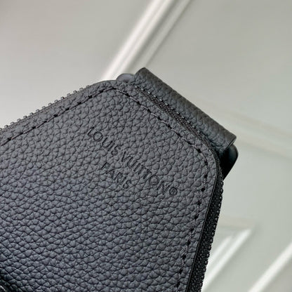 LOU AVENUE SLINGBAG