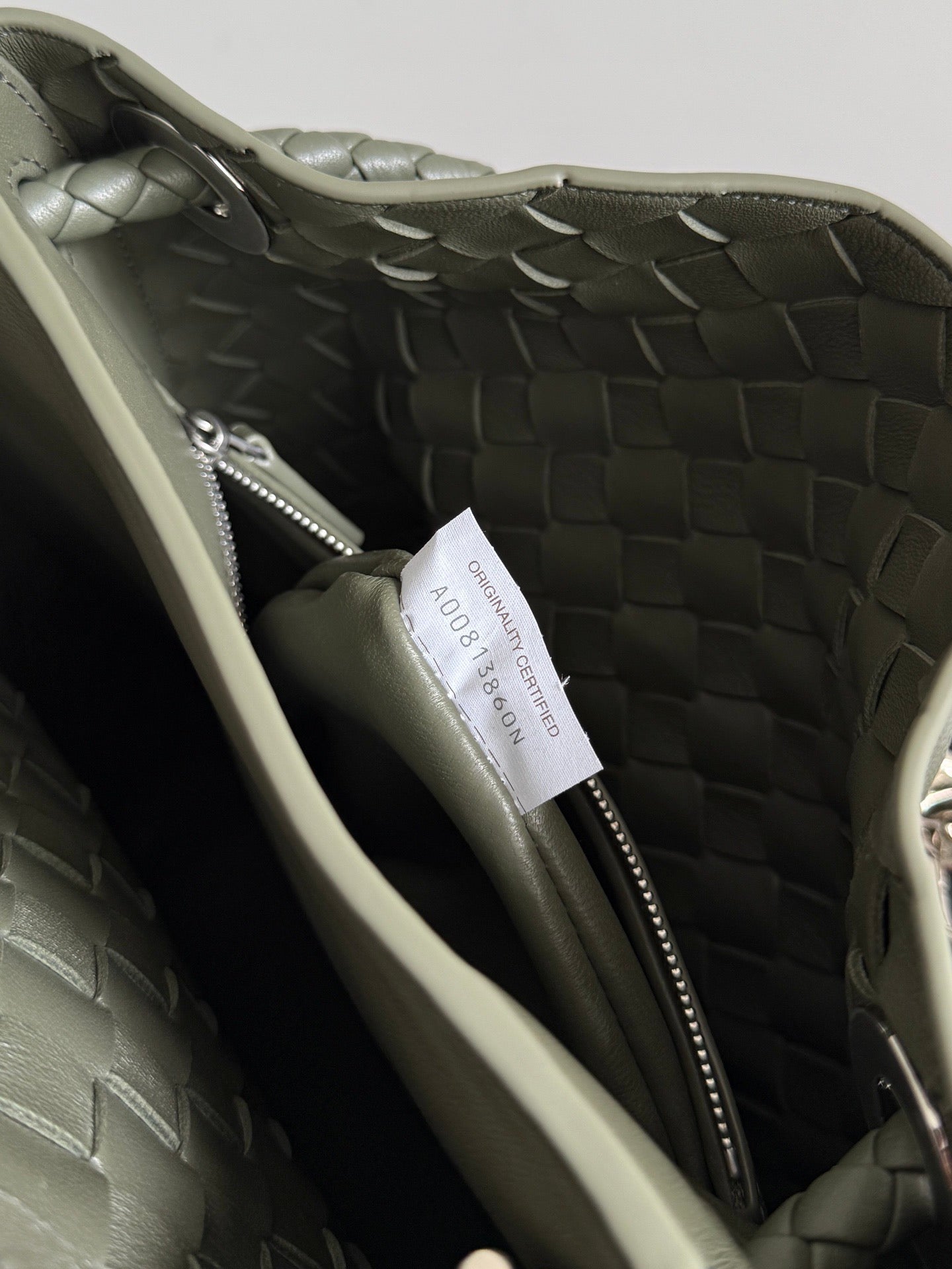 BOTT V ANDIAMO BUCKET BAG