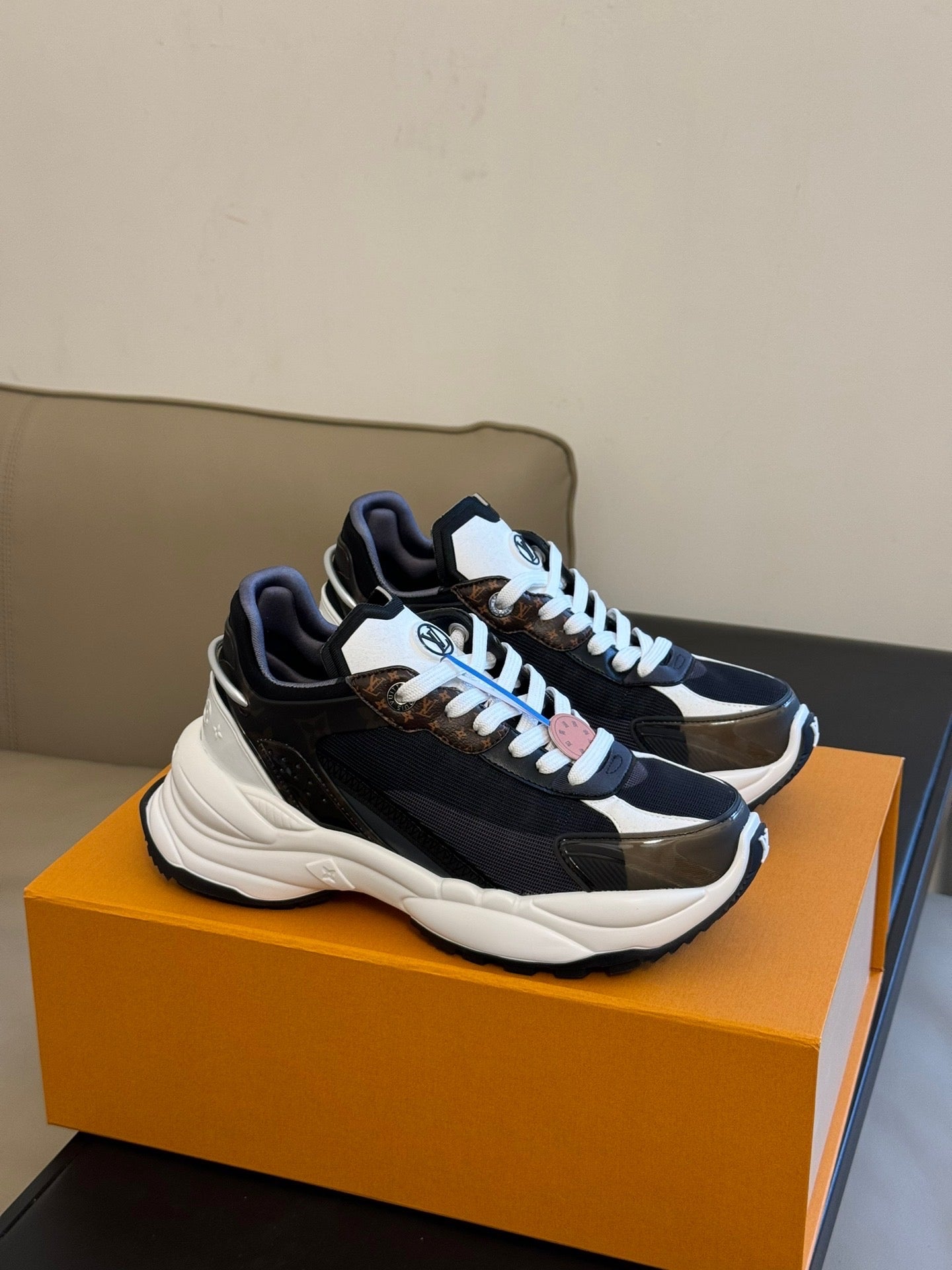 LOU RUN 55 TRAINERS