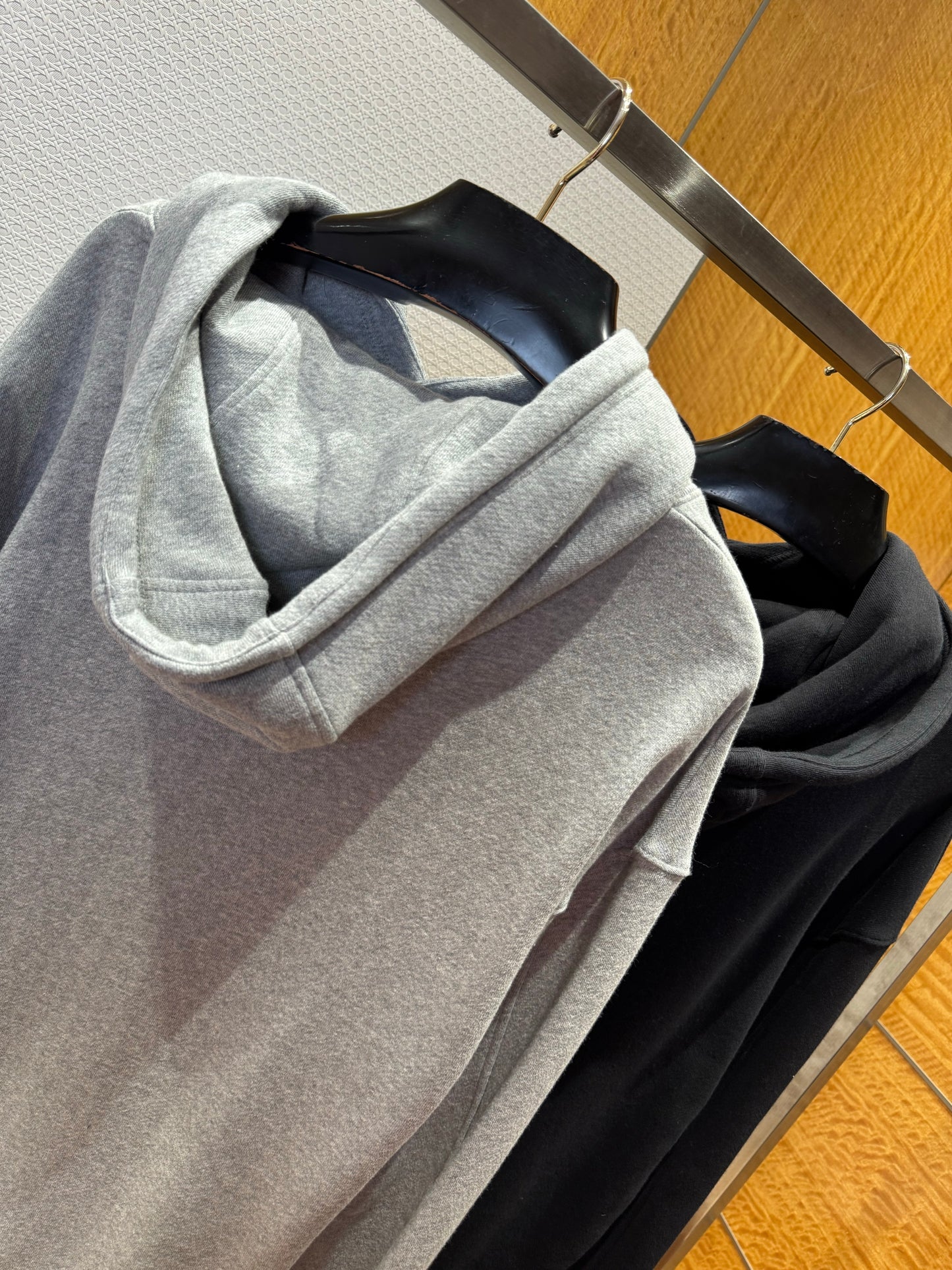 LOEW HOODIE