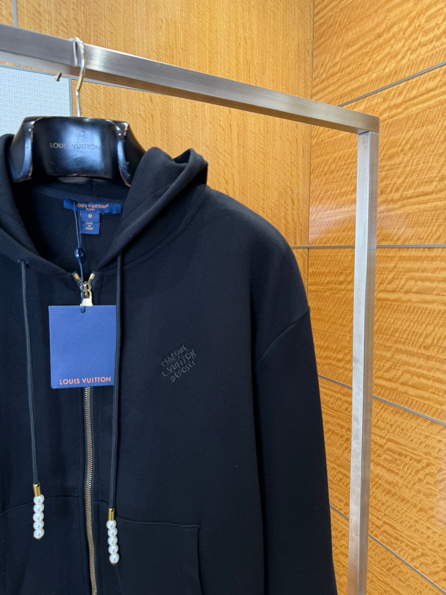 LOU ZIP HOODIE