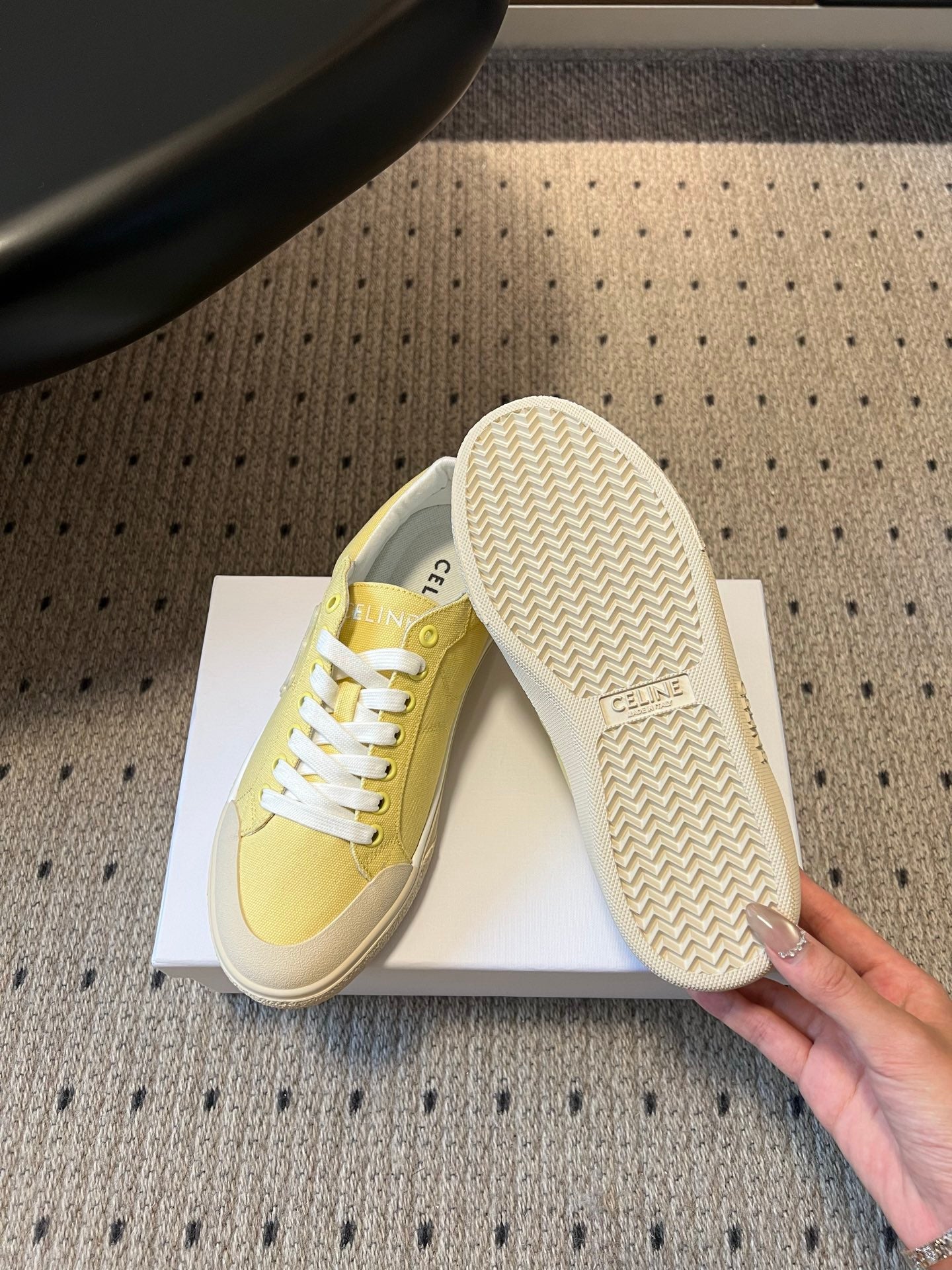 CEL SNEAKERS