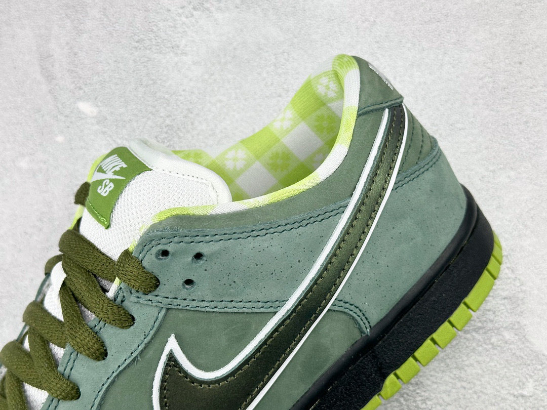 NIKE DUNK LOW GREEN LOBSTER