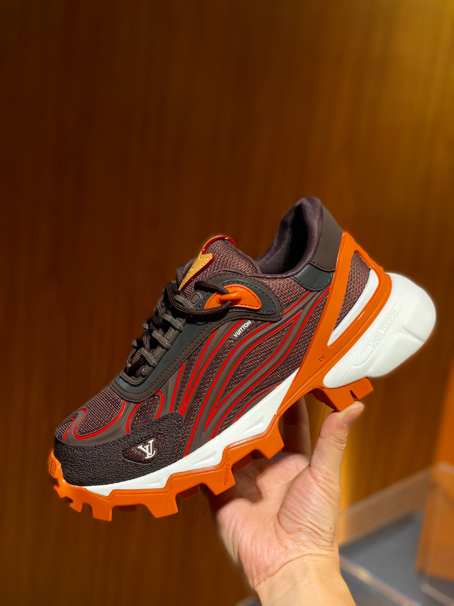 LOU SUMMIT SNEAKERS