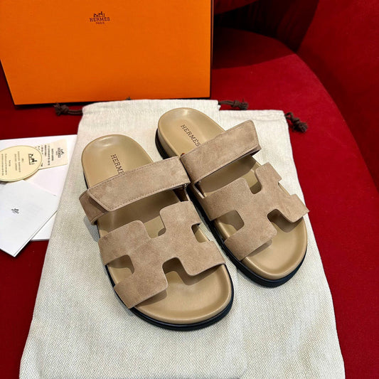 HERM CHYPRE SANDALS ND