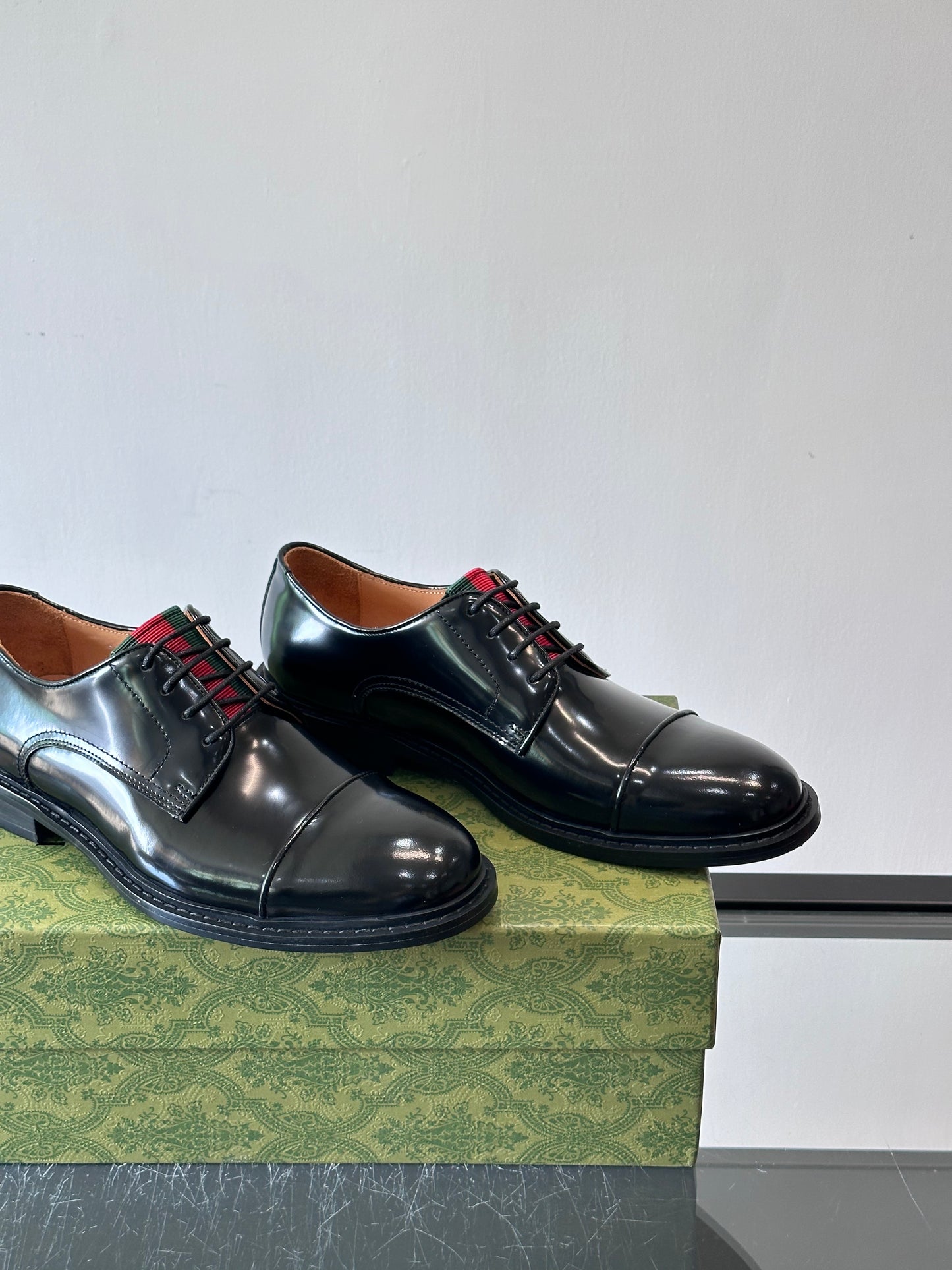 GG LACE UP SHOE