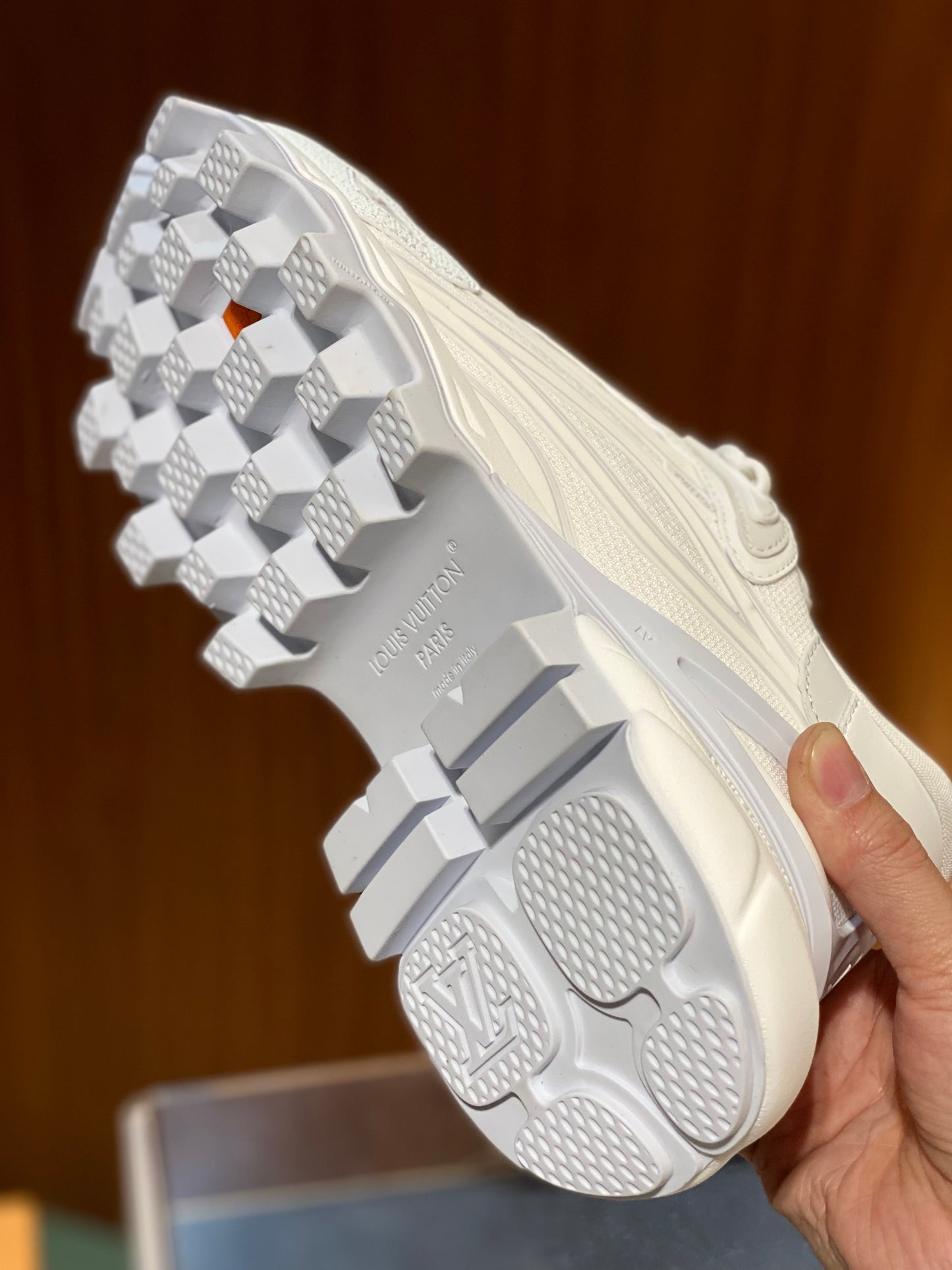 LOU SUMMIT SNEAKERS