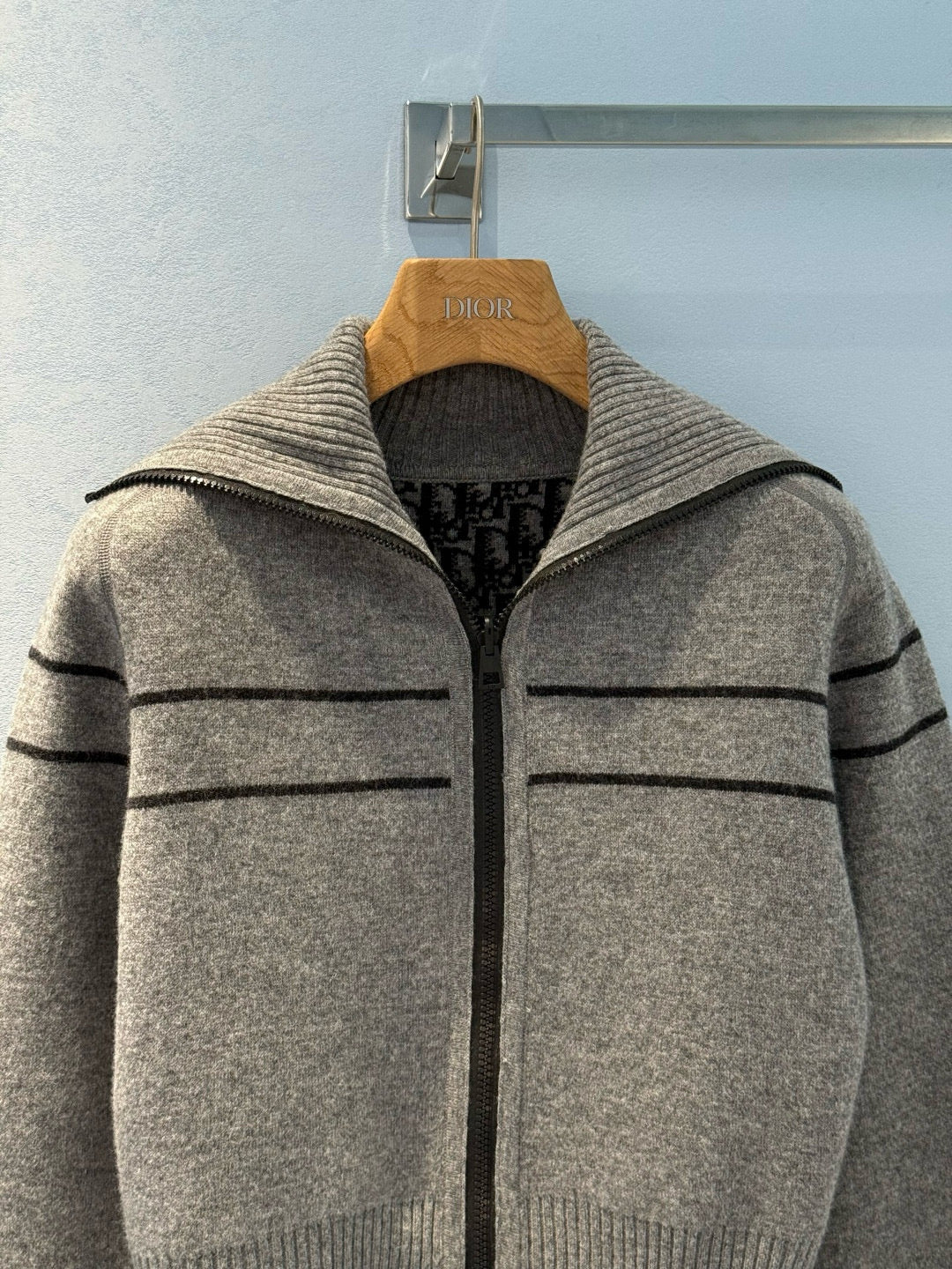 CD ZIP JUMPER