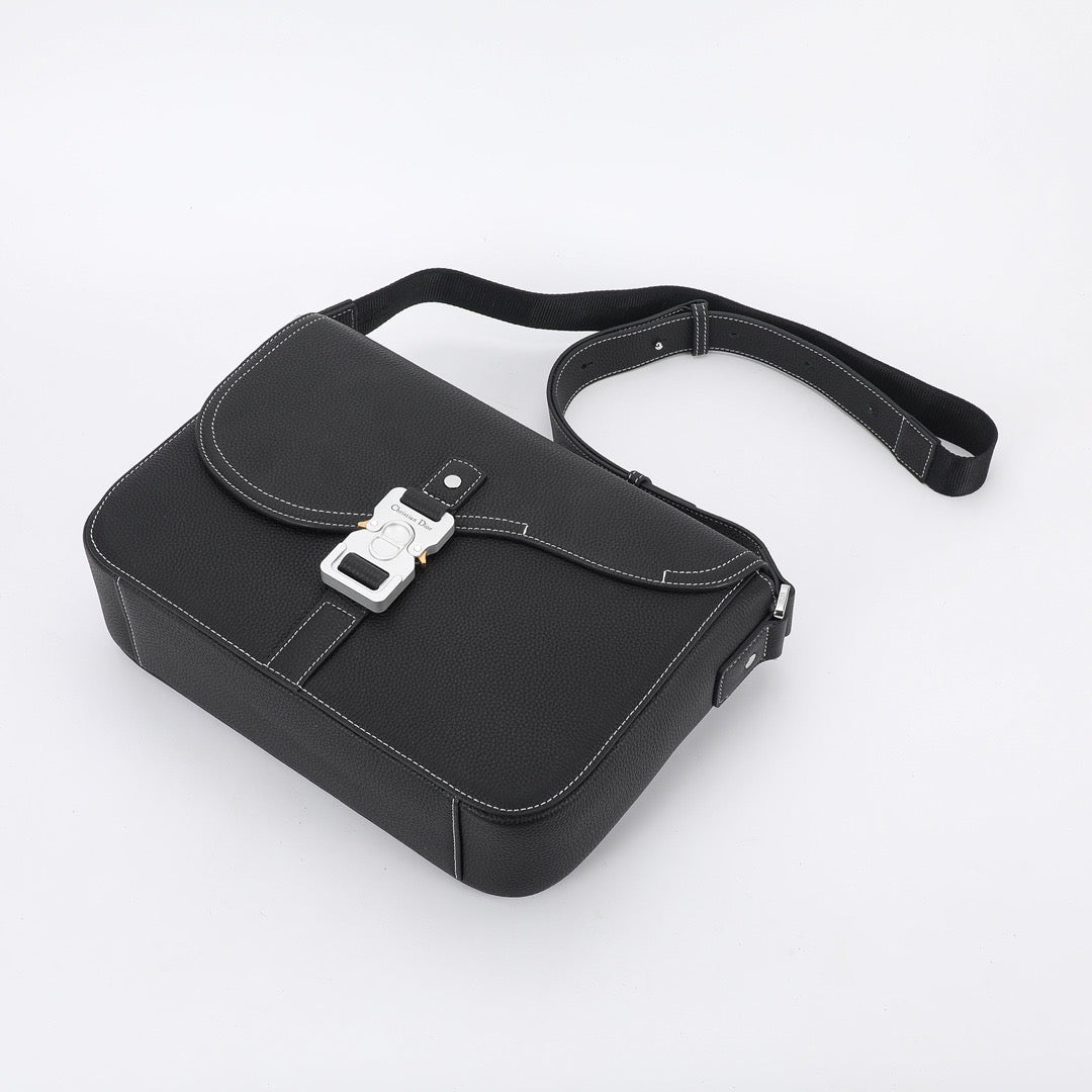 CD SADDLE MESSENGER BAG