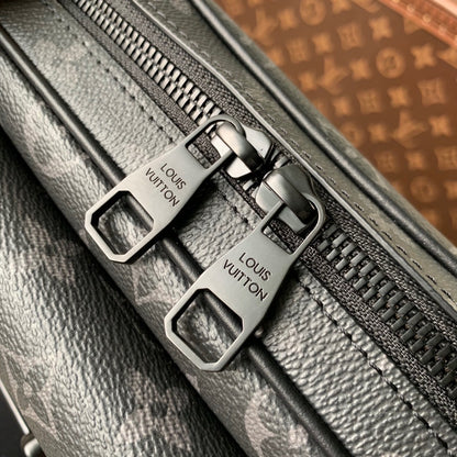 LOU STEAMER MESSENGER BAG