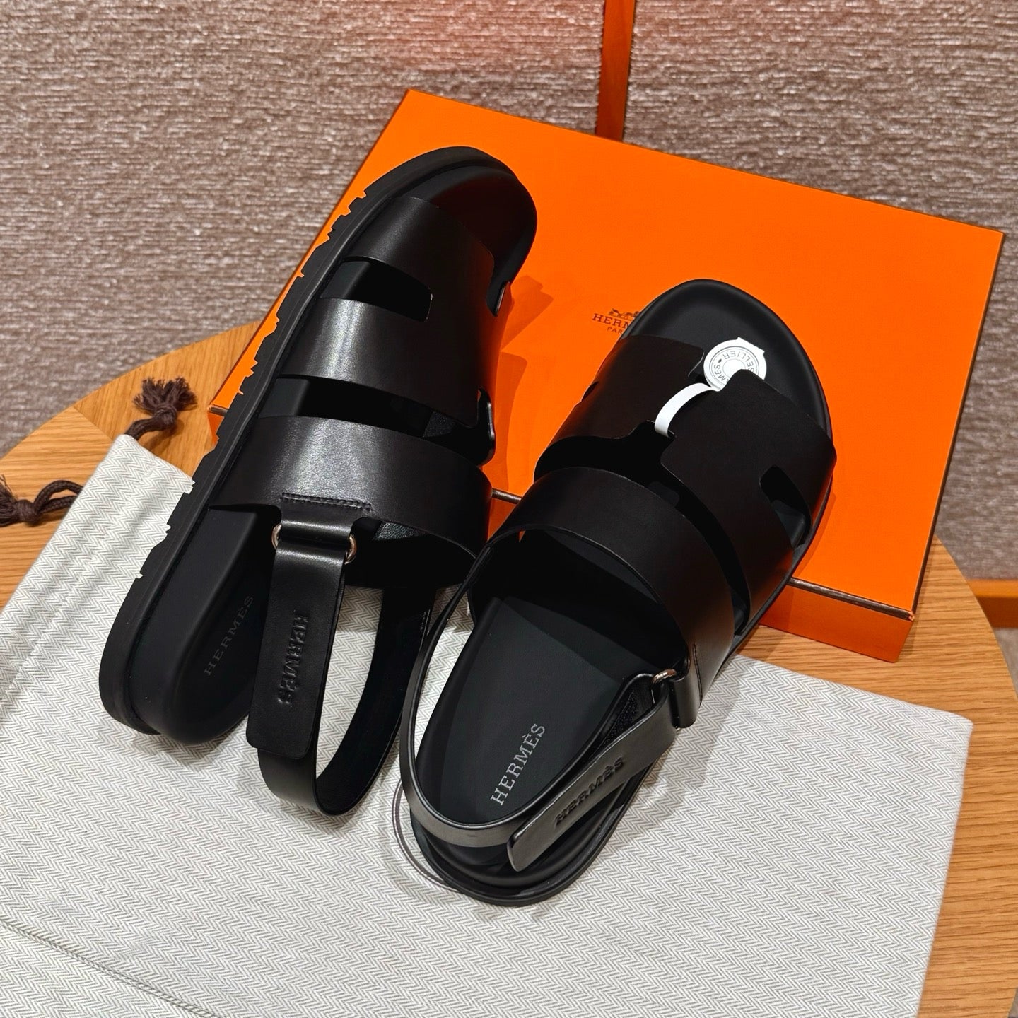 HERM GENIUS SANDALS