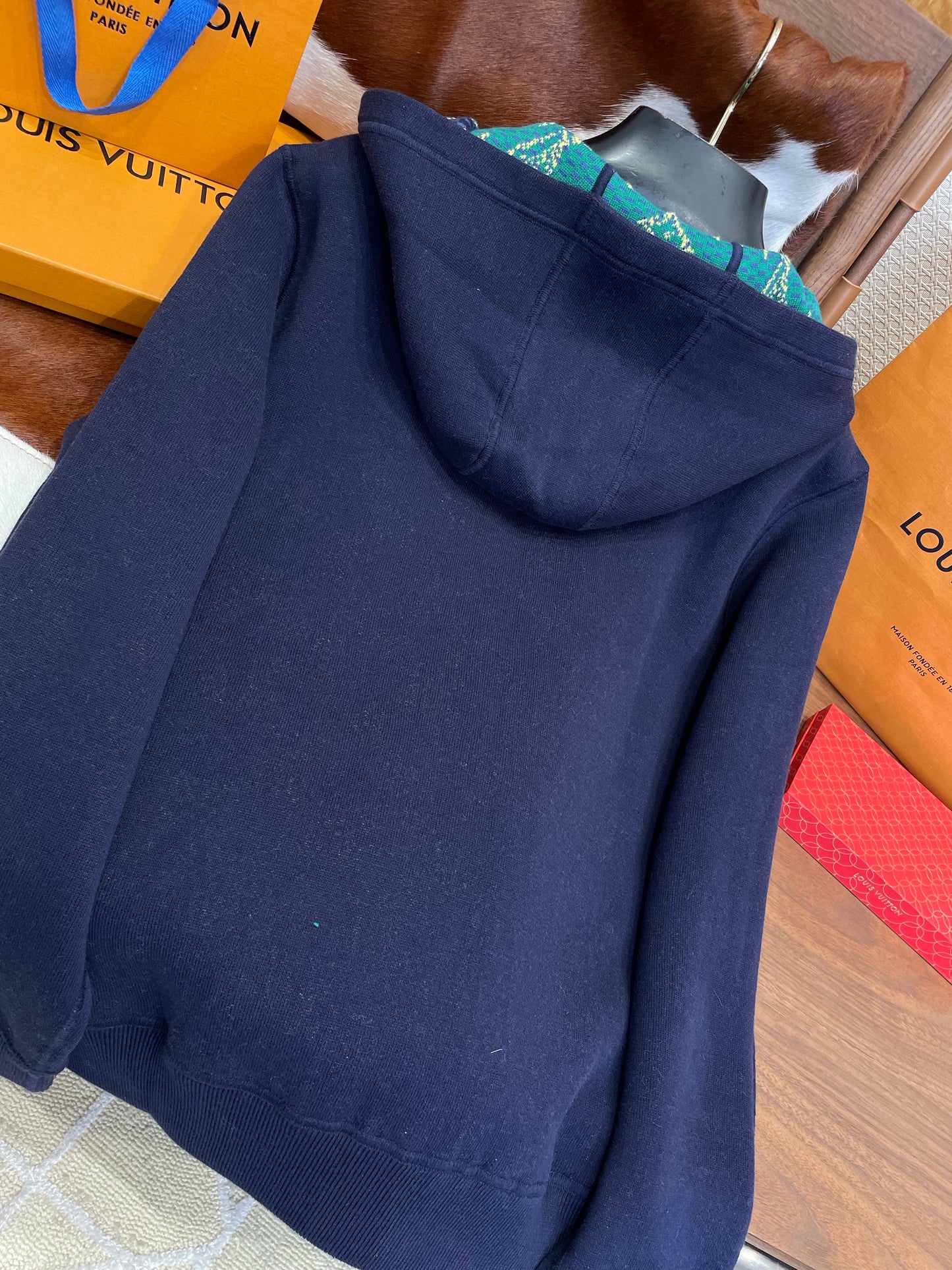 LOU ZIP CARDIGAN