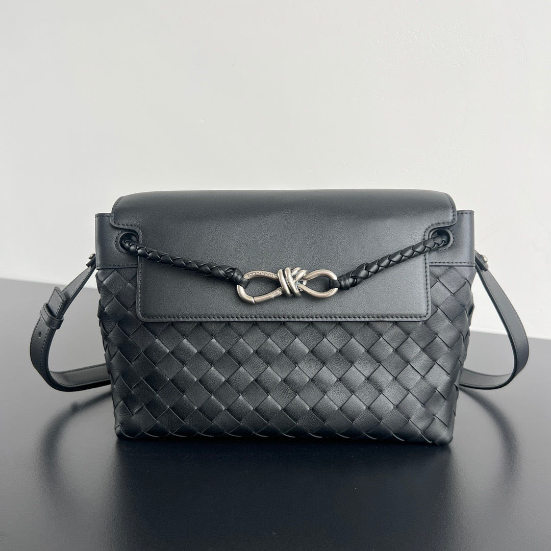 BOTT V SMALL ANDIAMO MESSENGER BAG
