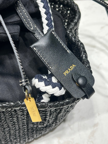 PD RAFFIA CROCHET BAG