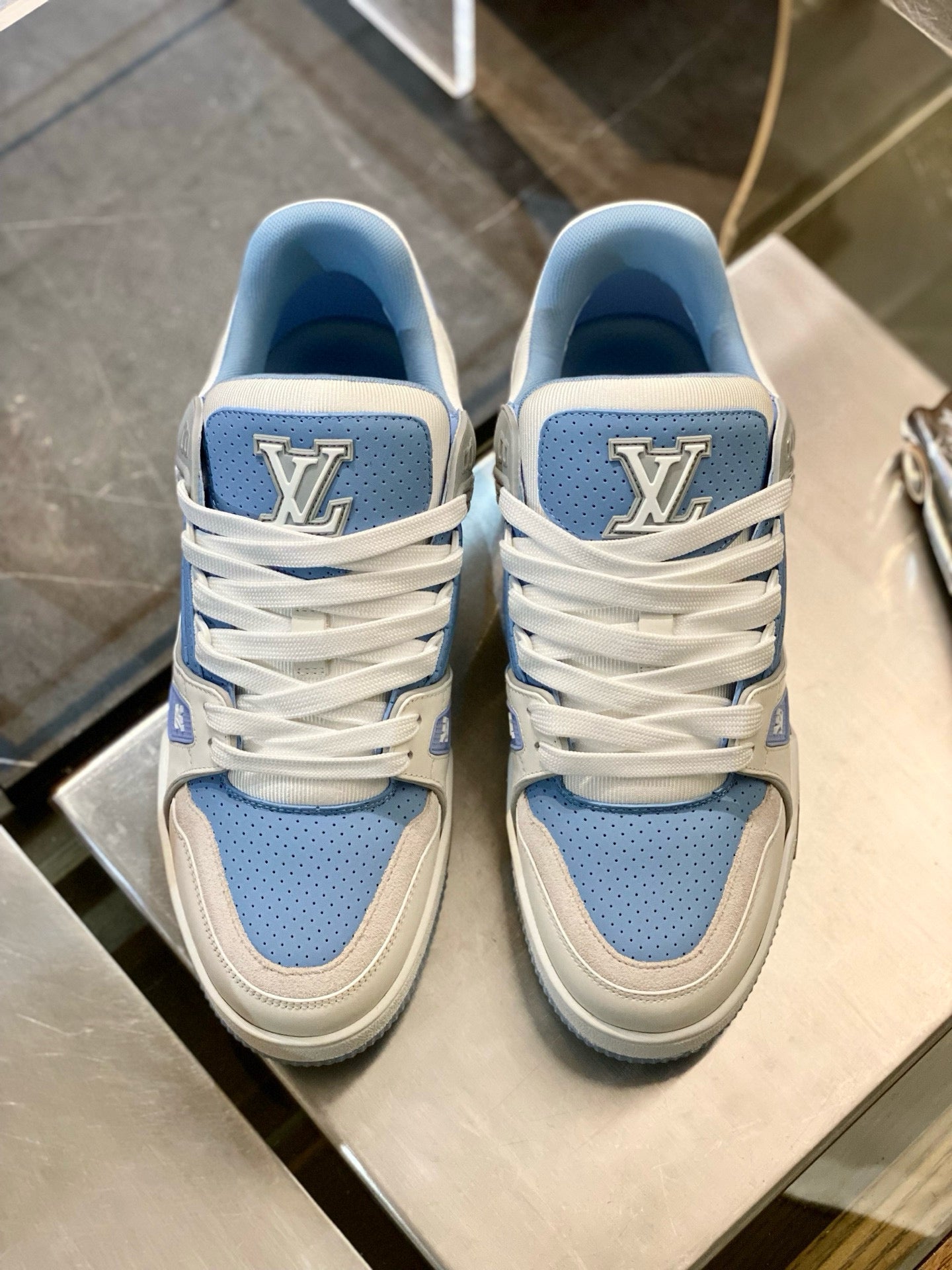 LOU TRAINERS