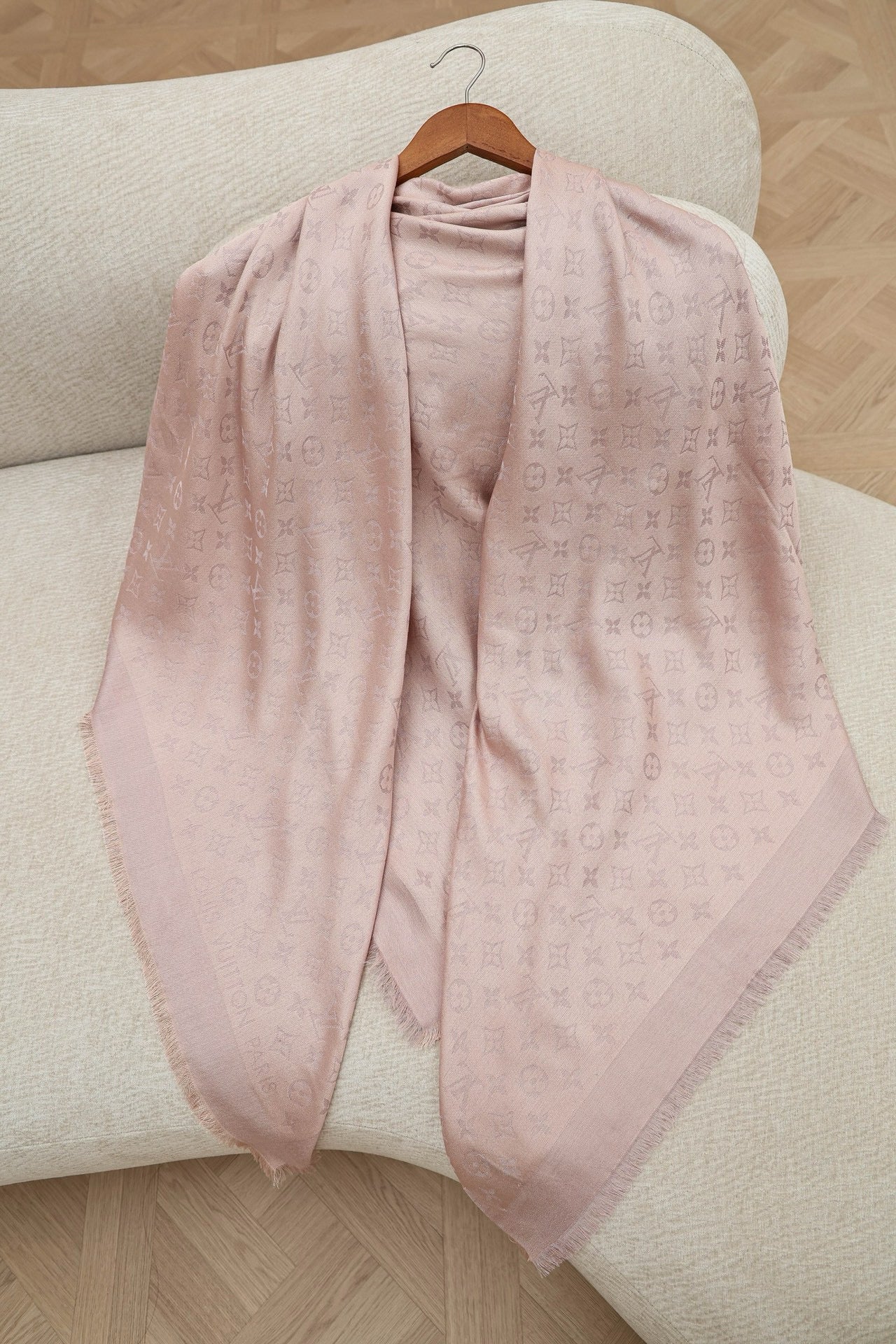 LOU SHAWL