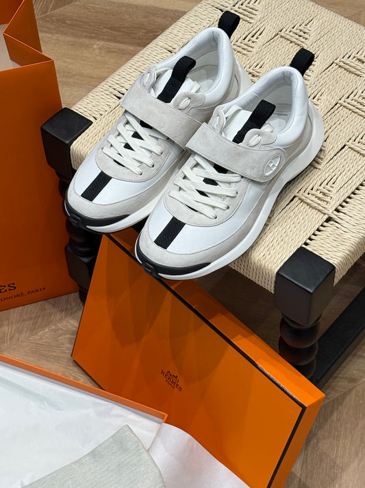 HERM LOOP SNEAKER