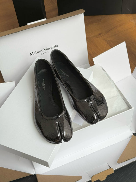 MAISON M TABI BALLET FLATS