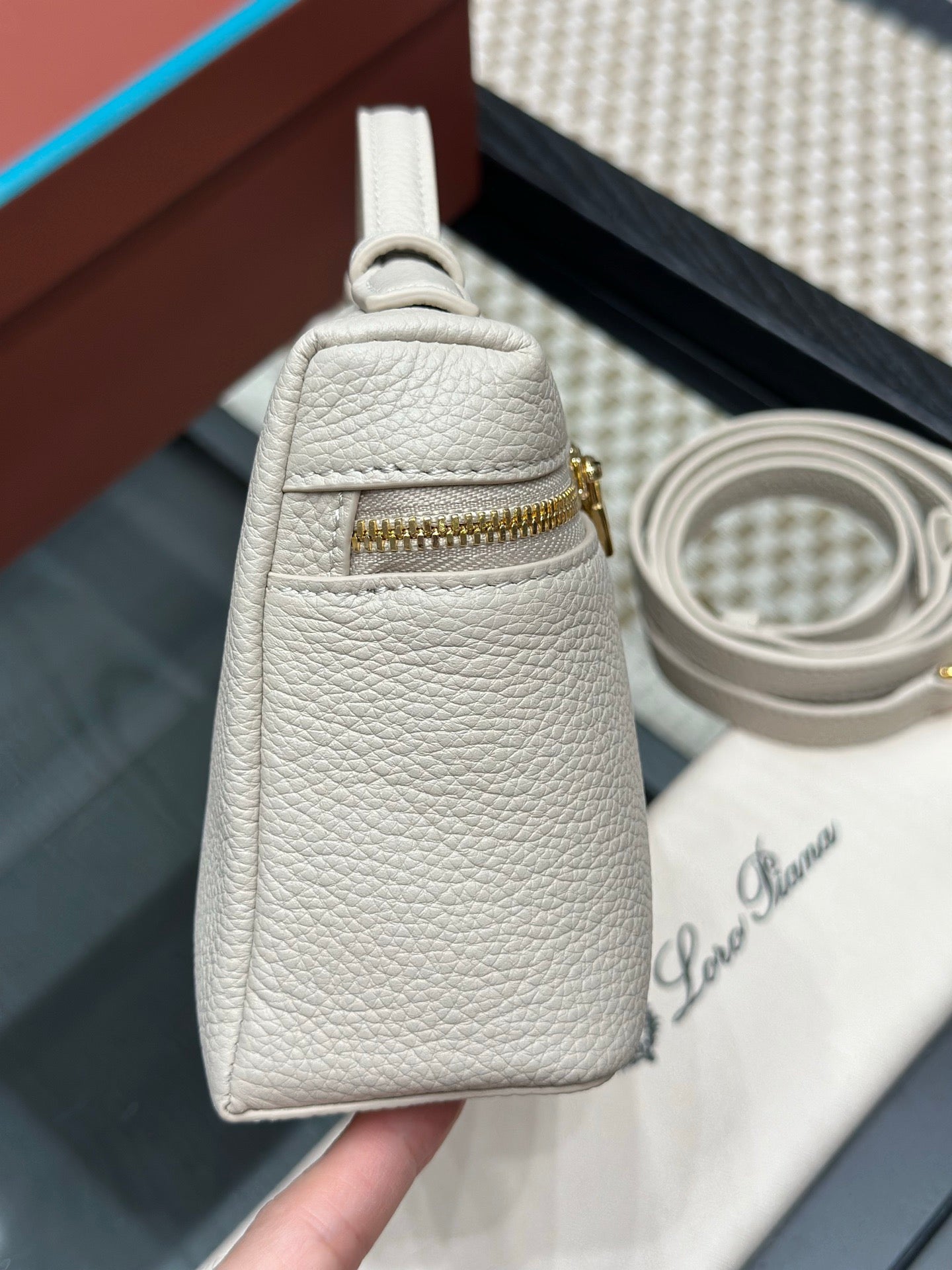 LORO P EXTRA POCKET L19 BAG