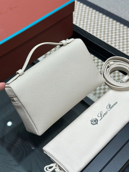 LORO P EXTRA POCKET L19 BAG