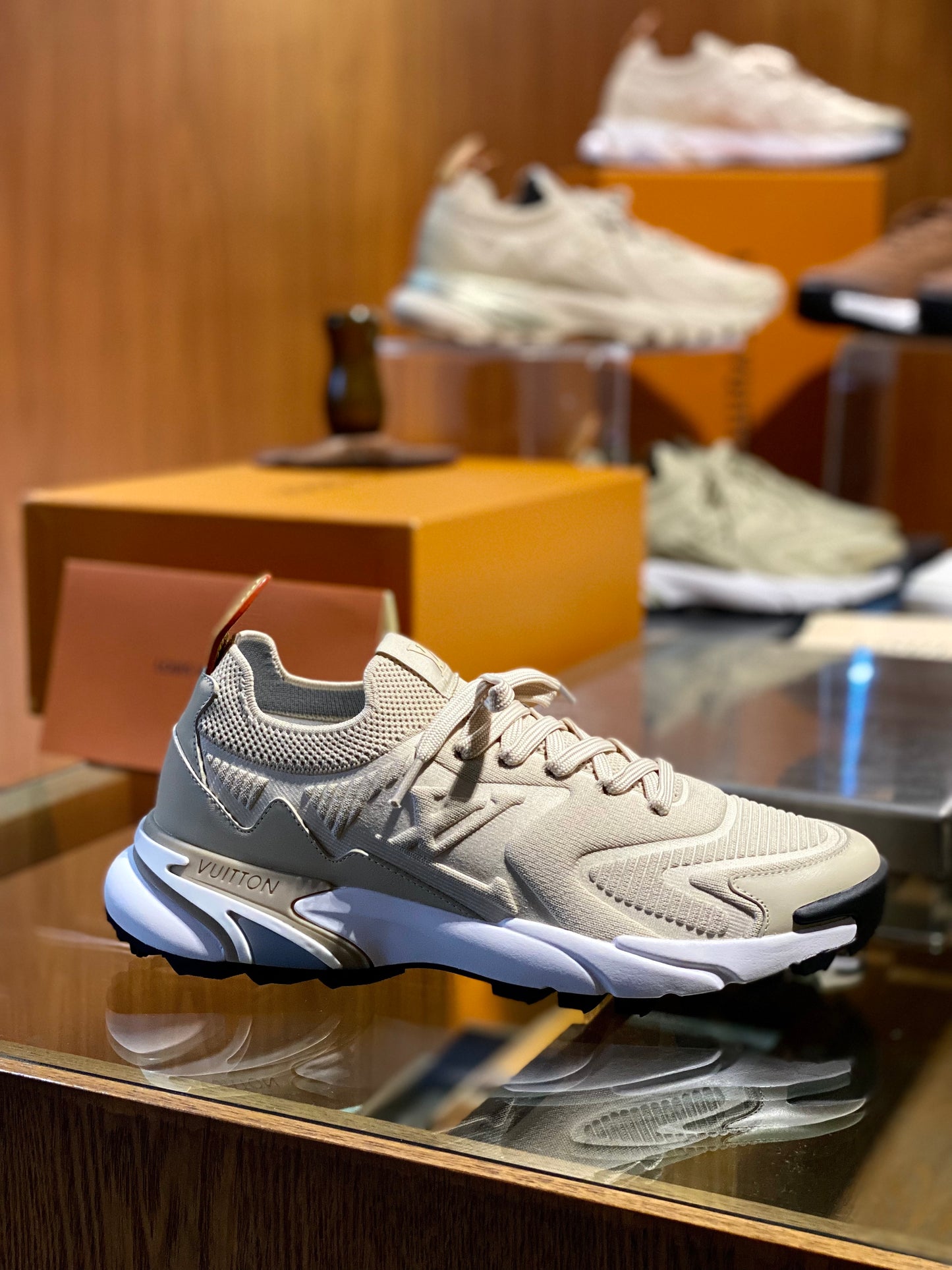 LOU RUNNER TATIC TRAINERS