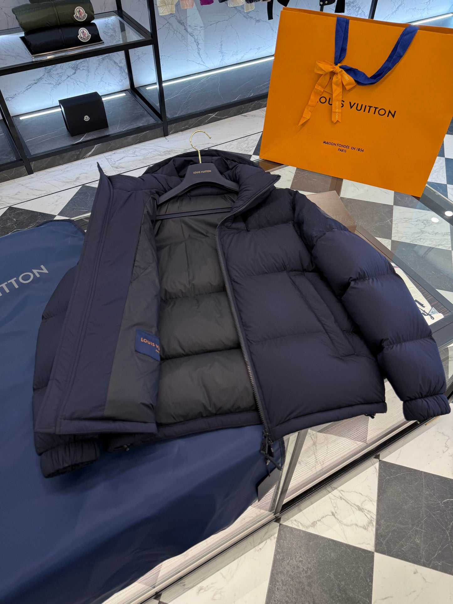LOU PUFFER JACKET