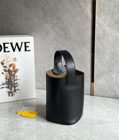 LOEW MINI PEBBLE BUCKET BAG