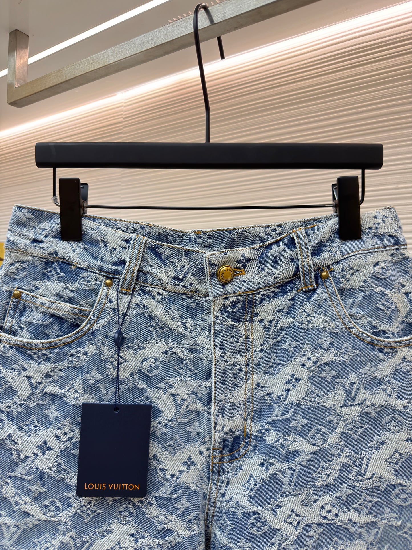LOU DENIM SHORTS