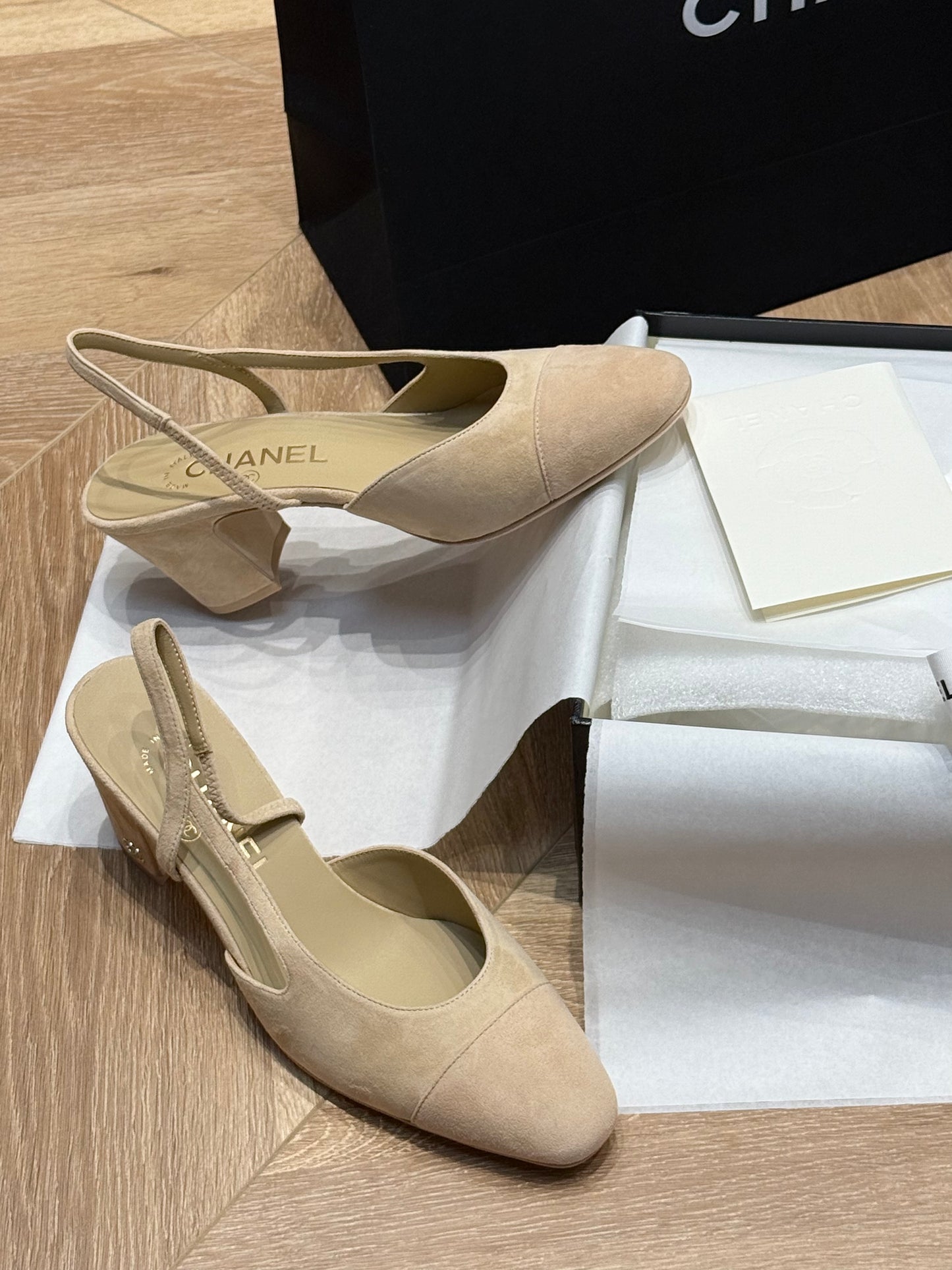 CC SLINGBACK PUMPS