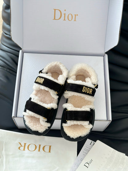 CD SANDALS