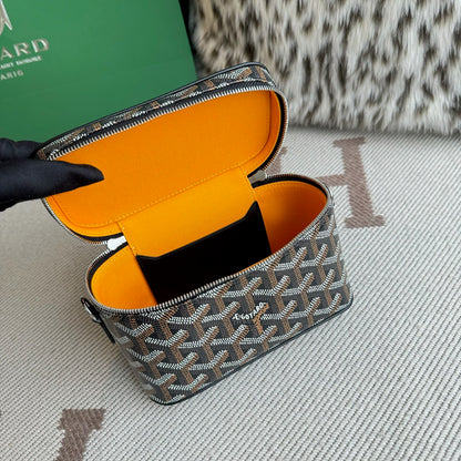 GOYA MUSE MINI VANITY BAG
