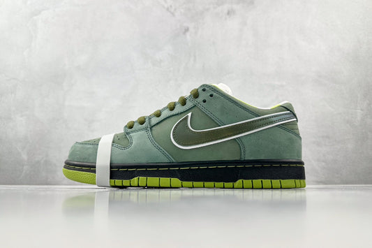 NIKE DUNK LOW GREEN LOBSTER