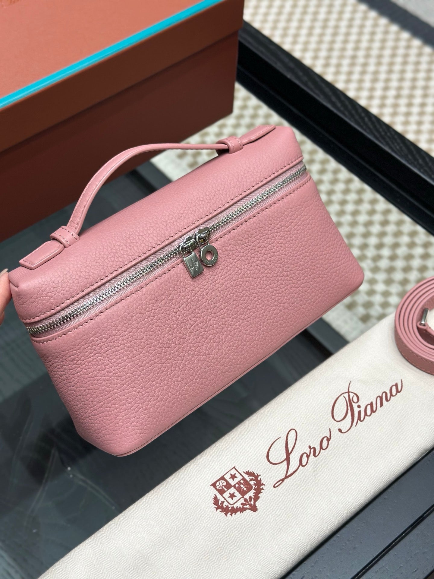 LORO P EXTRA POCKET L19 BAG