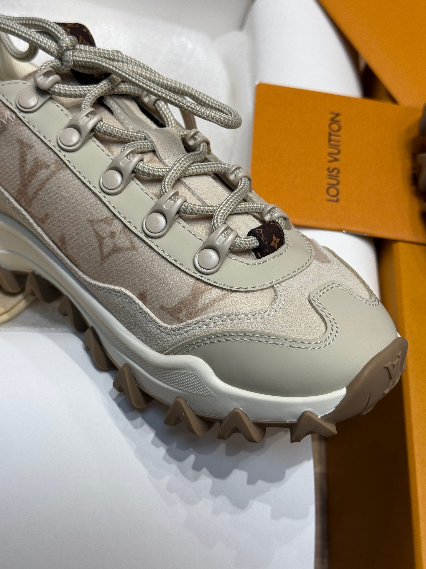 LOU RUSH XPLORER SNEAKERS