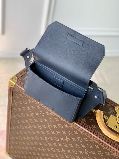 LOU FASTLINE MESSENGER BAG