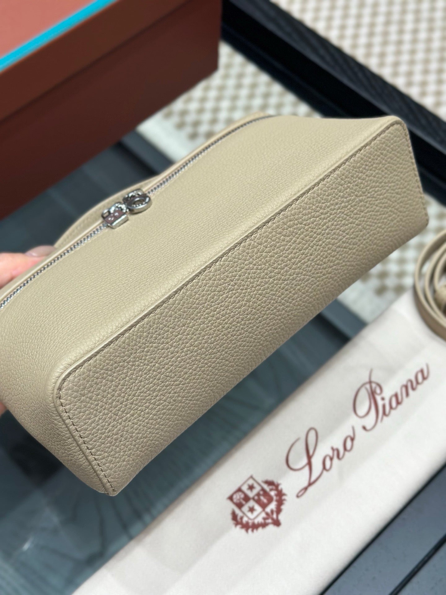 LORO P EXTRA POCKET L19 BAG