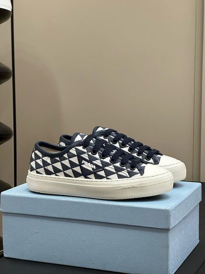 PD SNEAKERS