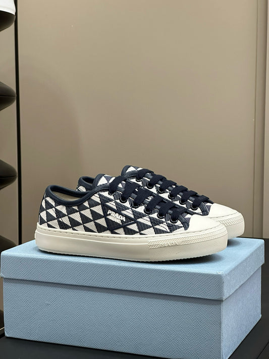 PD SNEAKERS