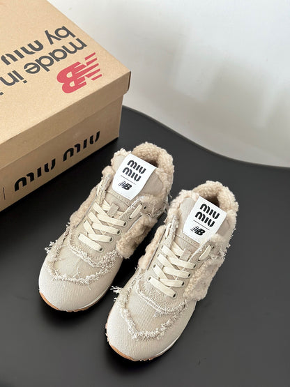 MIU M x NEW BALANCE TRAINERS