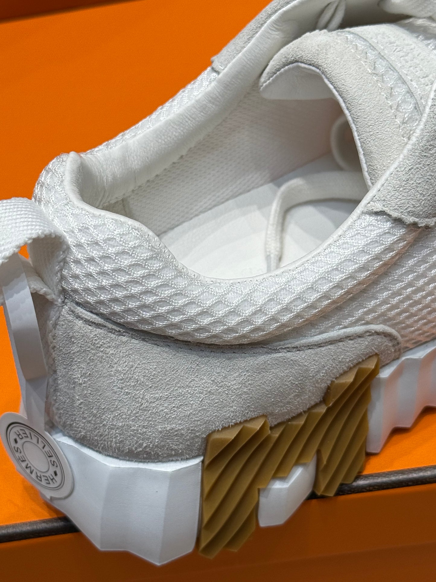 HERM BOUNCING SNEAKER