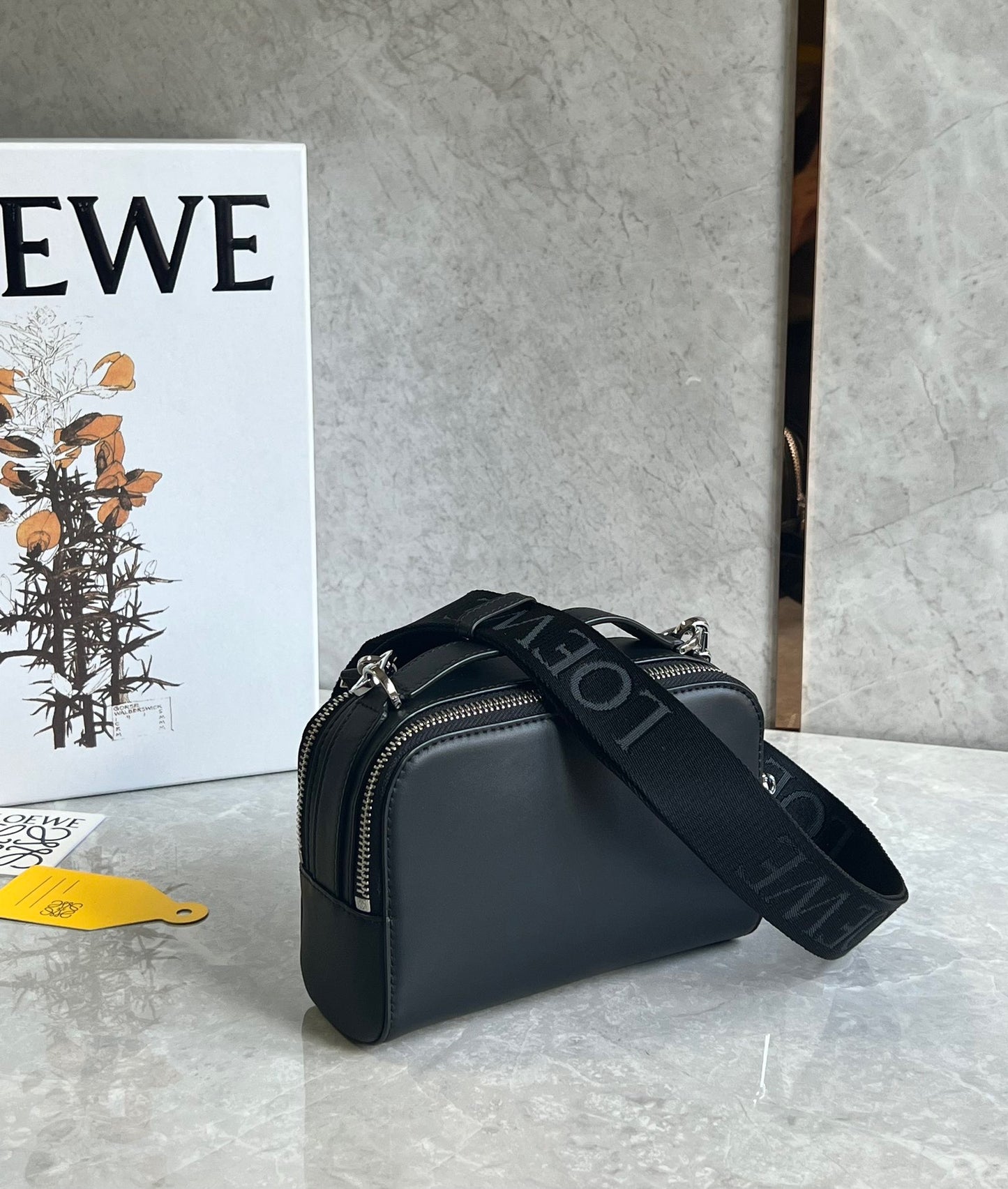 LOEW MINI CAMERA CROSSBODY BAG