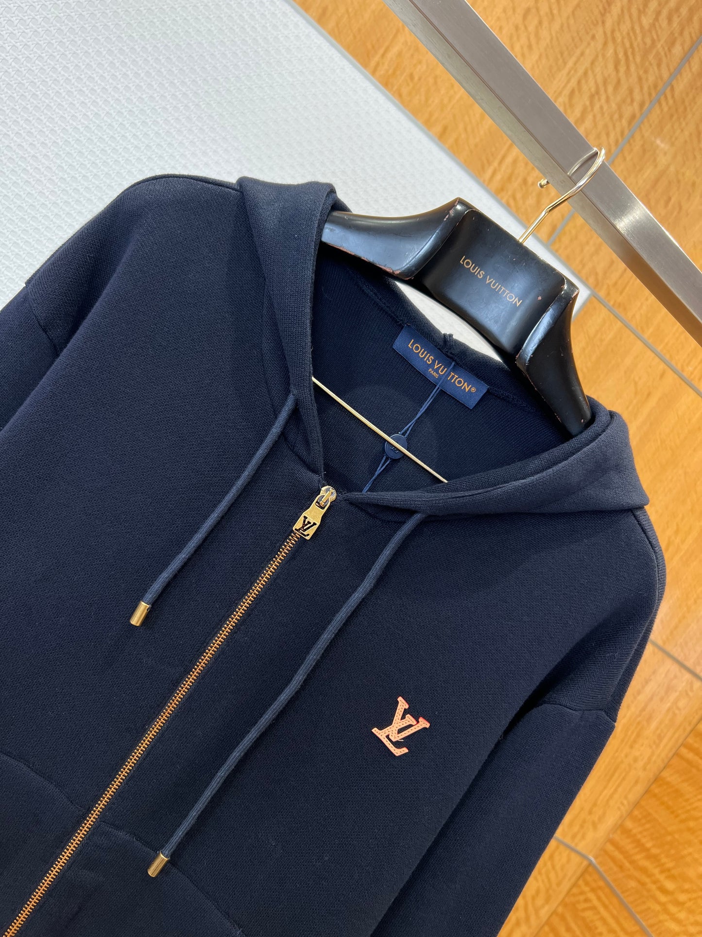 LOU ZIP HOODIE