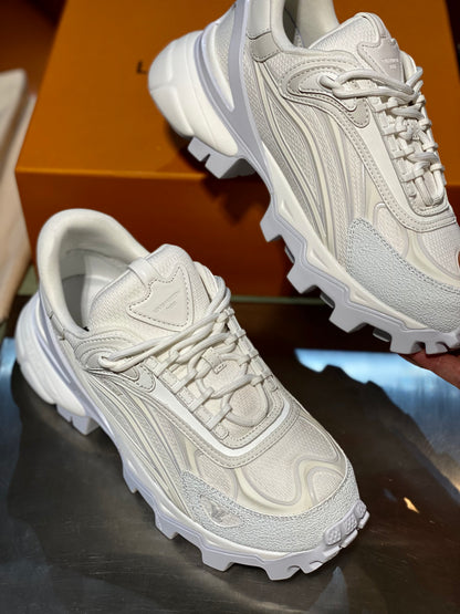 LOU SUMMIT SNEAKERS