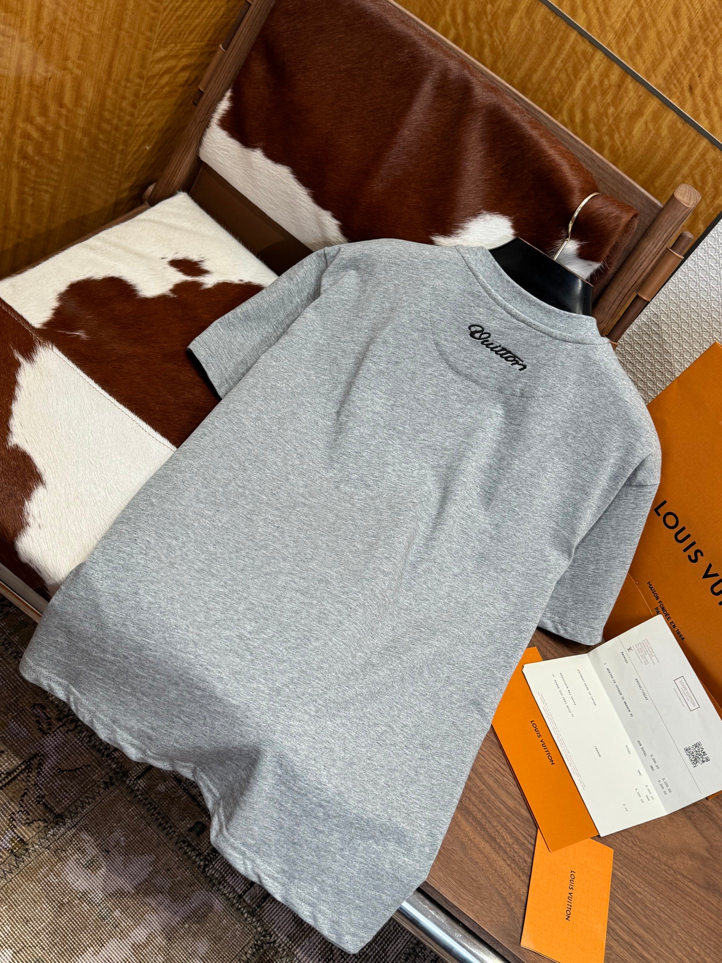 LOU T-SHIRT
