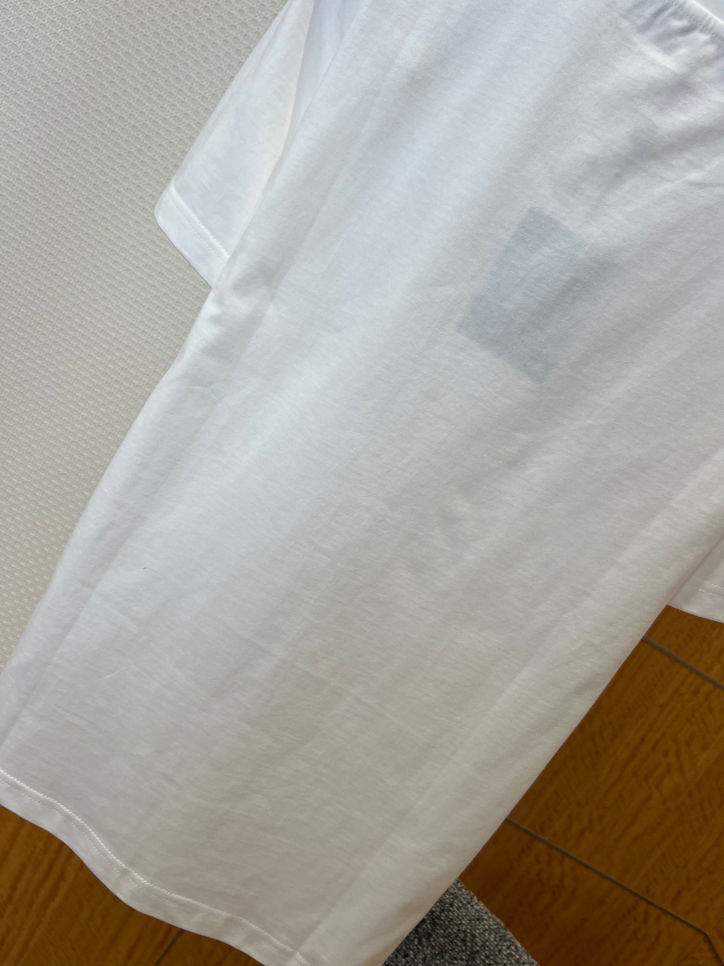 LOU T-SHIRT