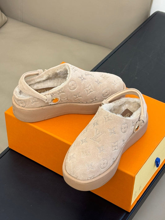 LOU ASPEN CLOGS