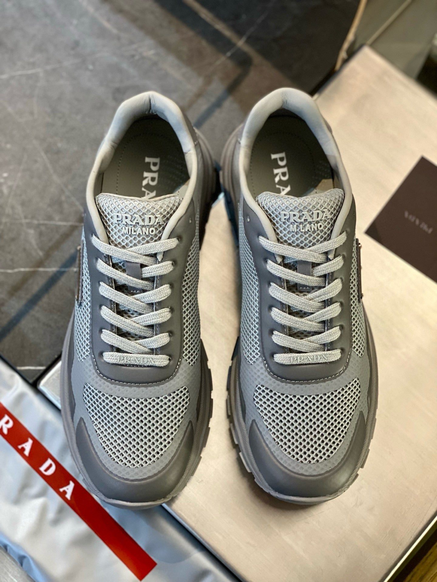 PD PRAX 2.0 SNEAKER