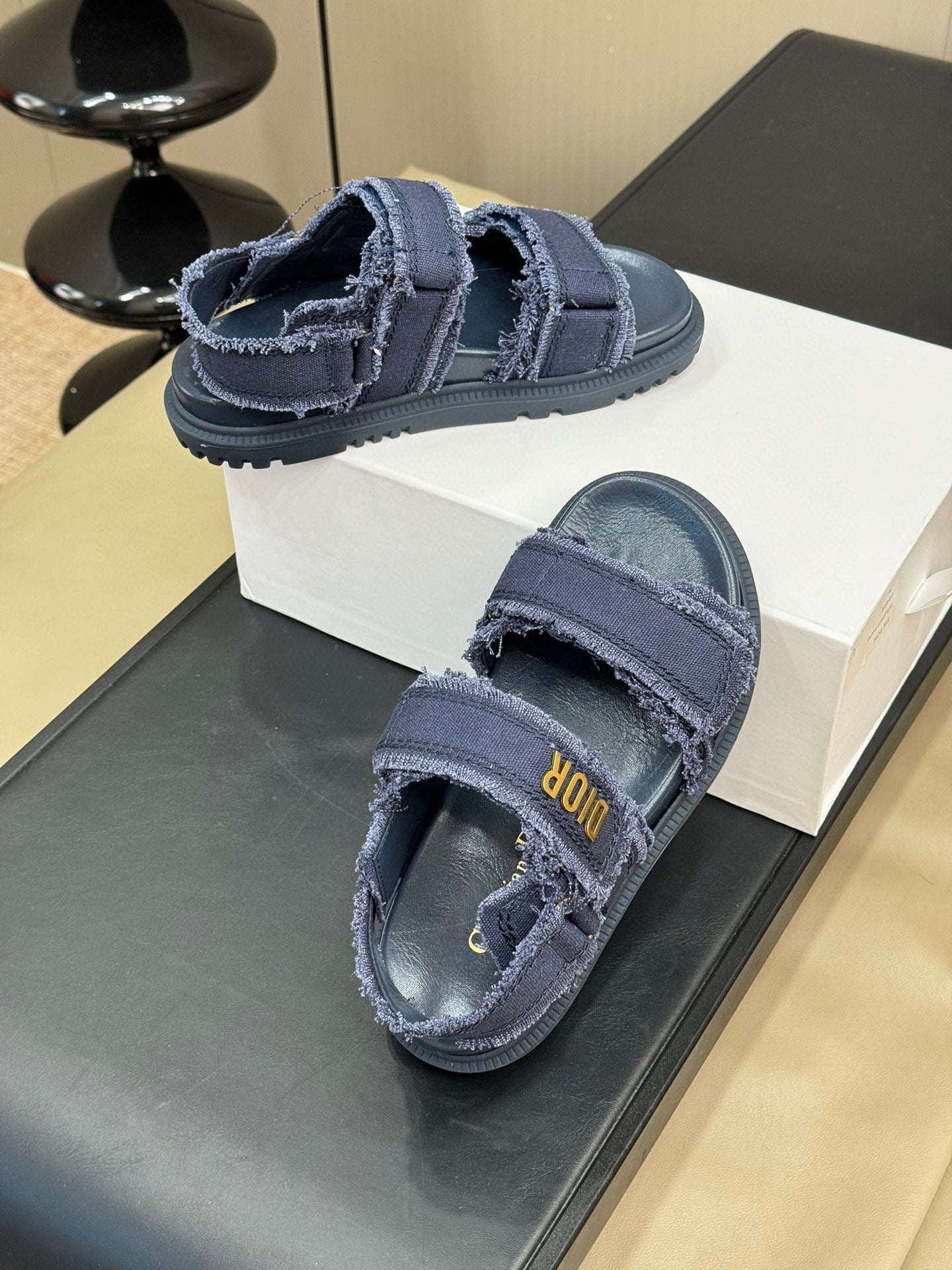 CD SANDALS