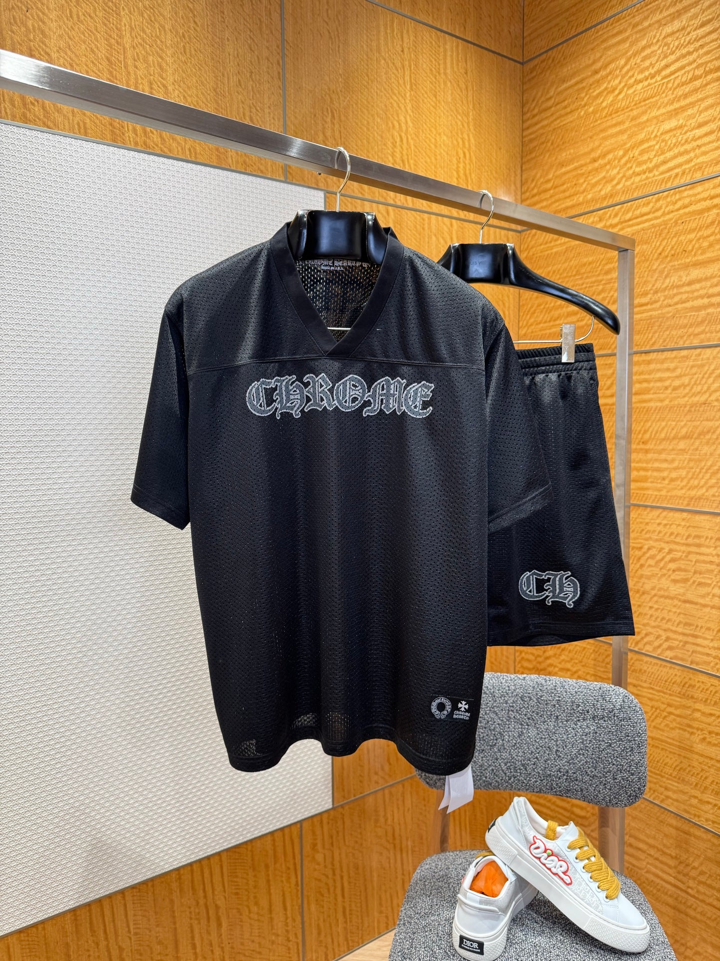 CHROME H T-SHIRT