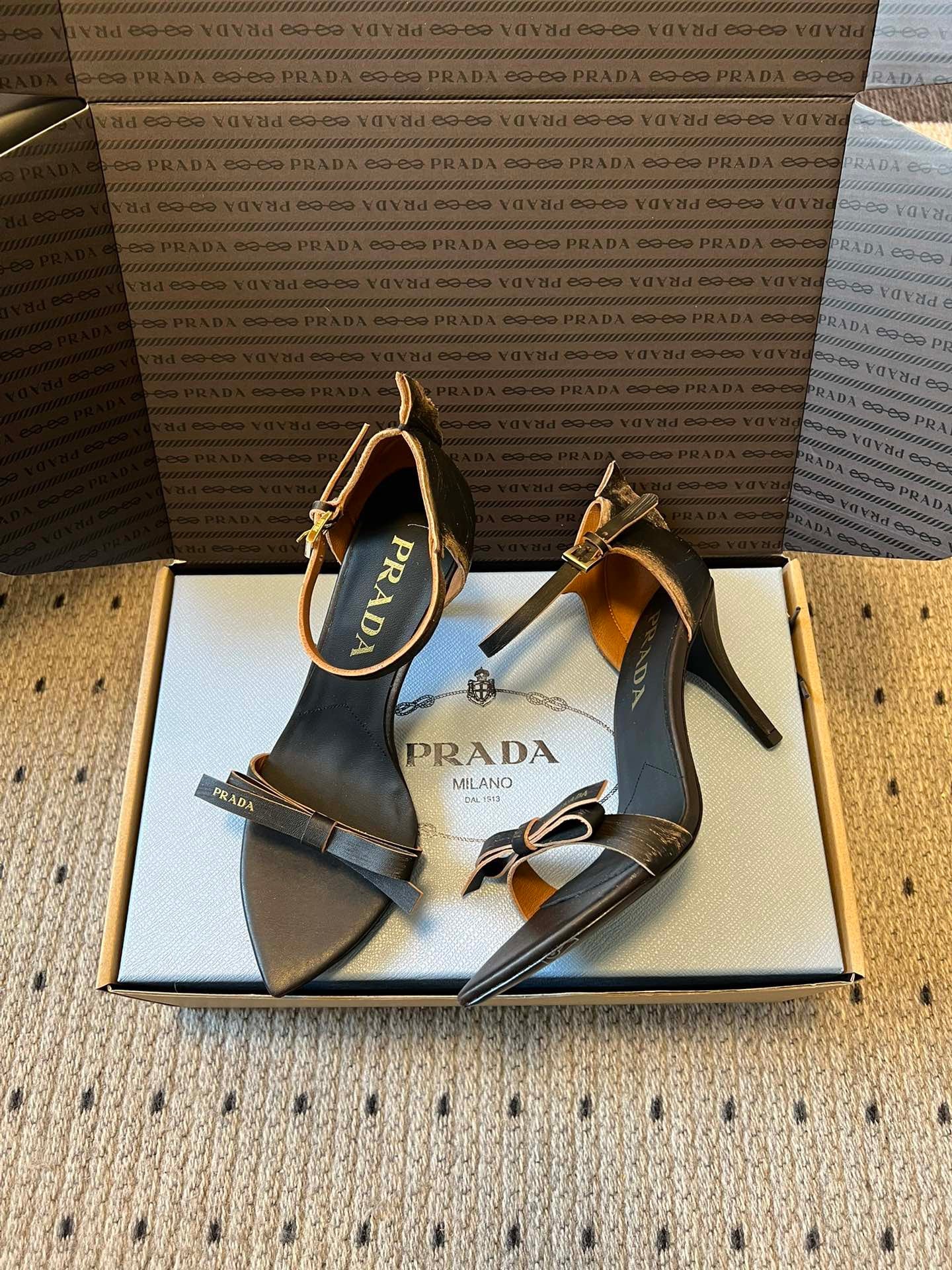 PD HEELS